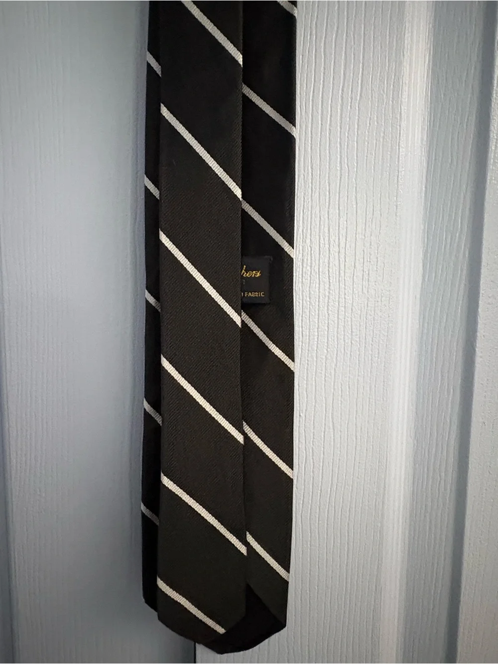 Brooks Brothers Black Tie w White Diagonal Stripes